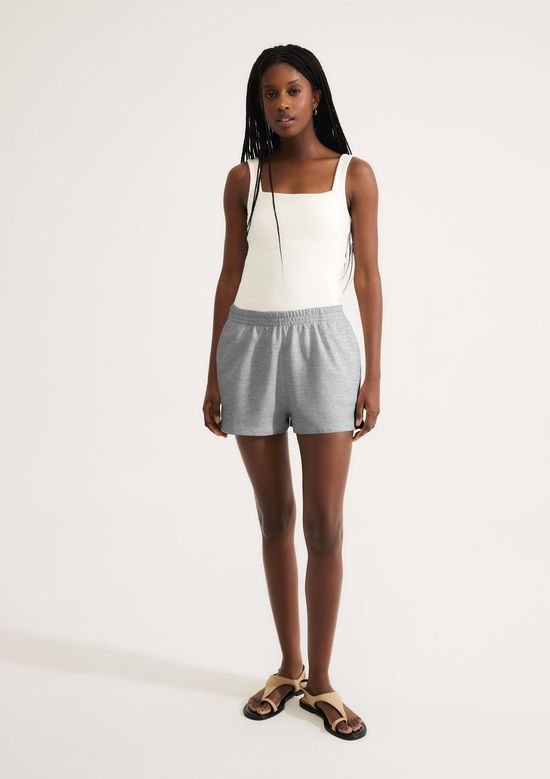 Foto do produto: Shorts Feminino Em Malha Binada - Cinza