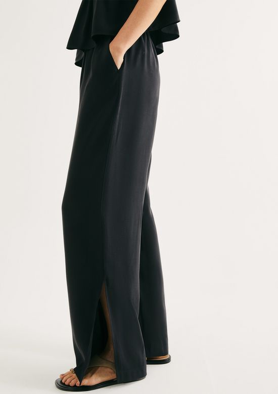 Foto do produto: Calça Feminina Reta Em Peach Touch - Preto