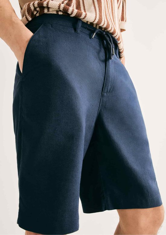 Foto do produto: Bermuda Básica Masculina Chino Em Linho - Azul