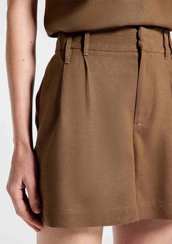 Foto do produto: Shorts Feminino De Alfaiataria Em Linho - Verde