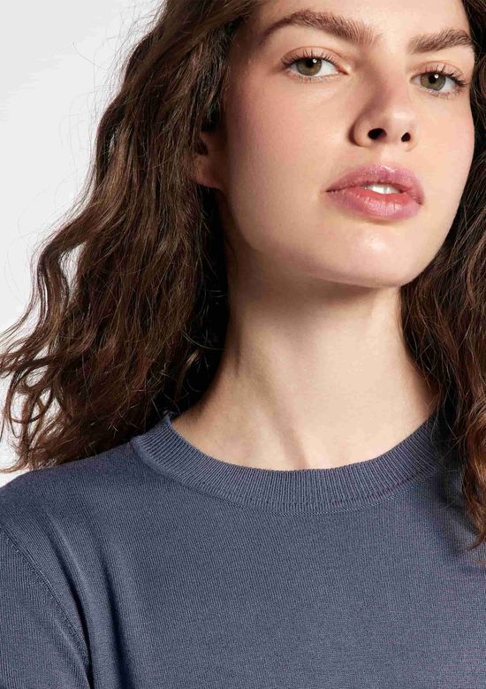 Foto do produto: Blusa Feminina Manga Curta Em Tricô Leve - Cinza