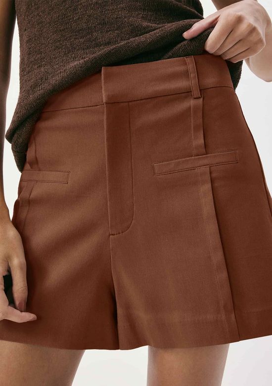 Foto do produto: Shorts Feminino Em Alfaiataria - Marrom