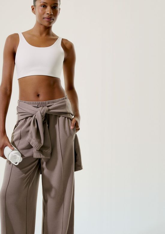 Foto do produto: Calça Esportiva Feminina Pantalona Com Prega - Bege