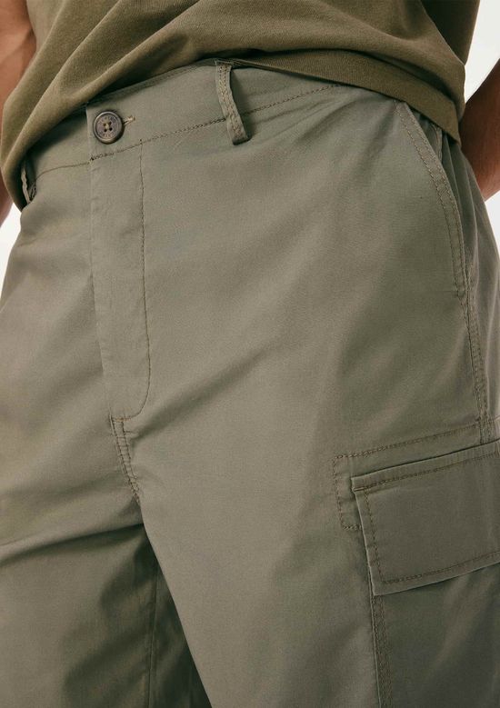 Foto do produto: Bermuda Masculina Cargo Reta - Verde
