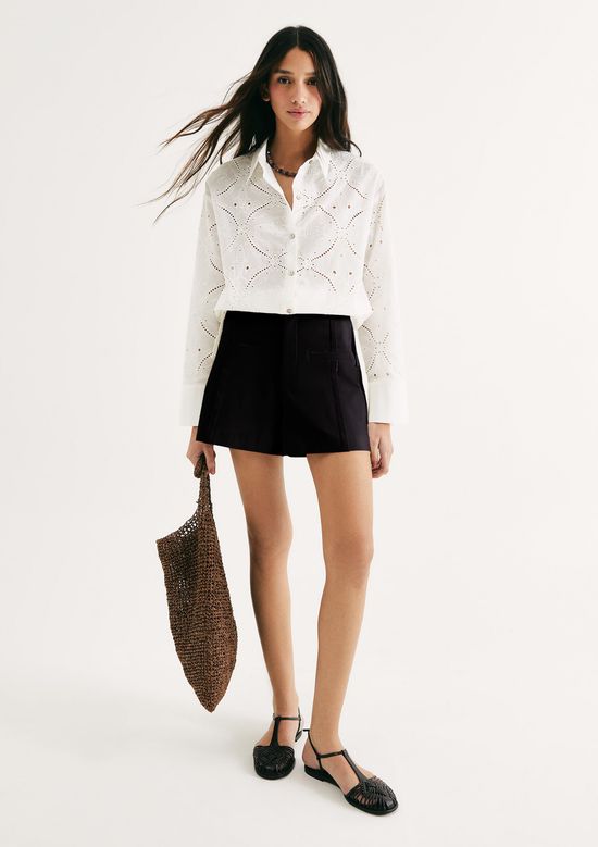 Foto do produto: Shorts Feminino Em Alfaiataria - Preto