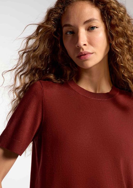 Foto do produto: Blusa Feminina Manga Curta Em Tricô Leve - Terracota