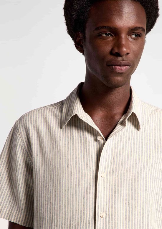 Foto do produto: Camisa Masculina Manga Curta Fio Tinto Listrada Em Linho - Marrom
