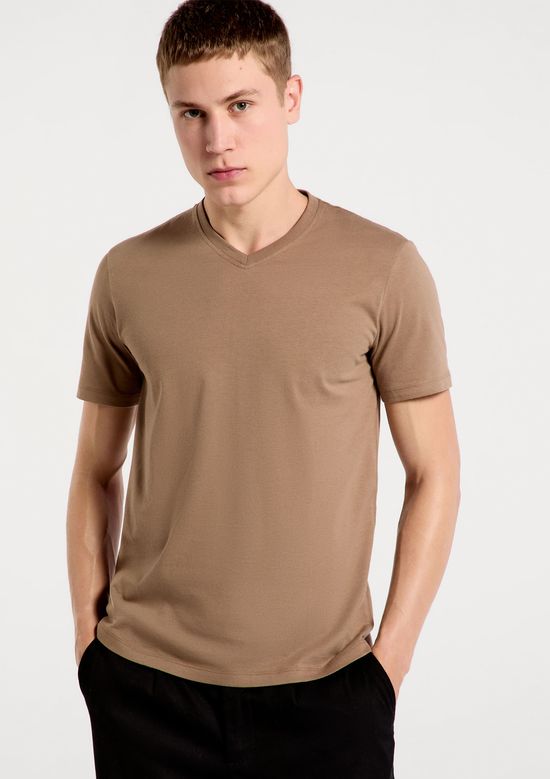 Foto do produto: Camiseta Básica Masculina Manga Curta Gola V World - Marrom