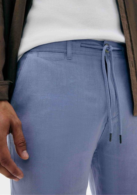 Foto do produto: Bermuda Básica Masculina Chino Em Linho - Azul