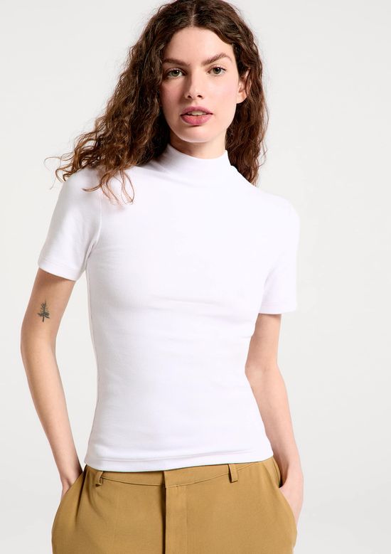 Foto do produto: Blusa Feminina Gola Alta Em Ribana Canelada - Branco