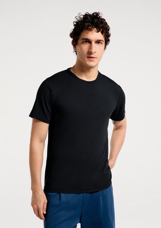 Foto do produto: Camiseta Masculina Slim Em Malha Tech - Preto