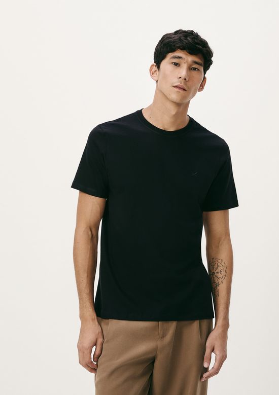 Foto do produto: Camiseta Básica Masculina World Com Bordado - Preto