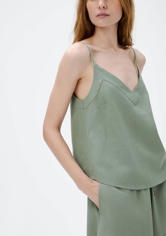 Foto do produto: Regata Feminina Decote V Em Linho - Verde