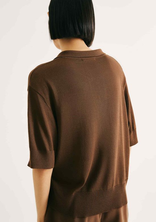 Foto do produto: Polo Feminina Em Tricô Leve - Marrom