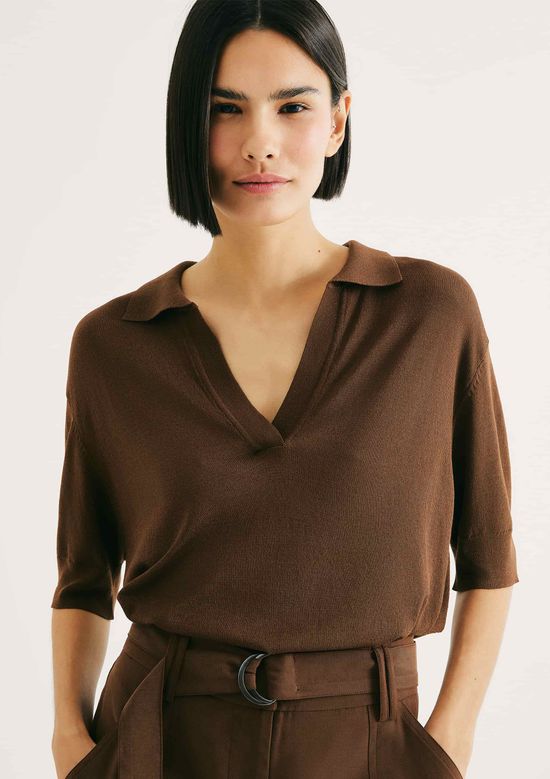 Foto do produto: Polo Feminina Em Tricô Leve - Marrom