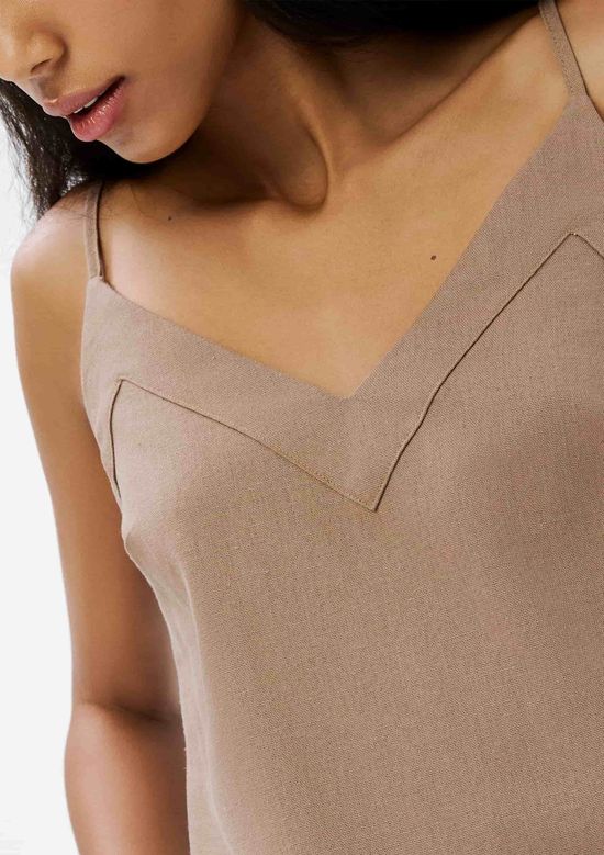 Foto do produto: Regata Feminina Decote V Em Linho - Bege