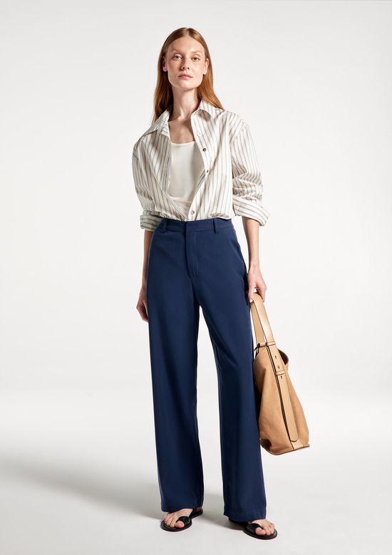 Foto do produto: Calça Feminina Reta Em Alfaiataria Peach Touch - Azul