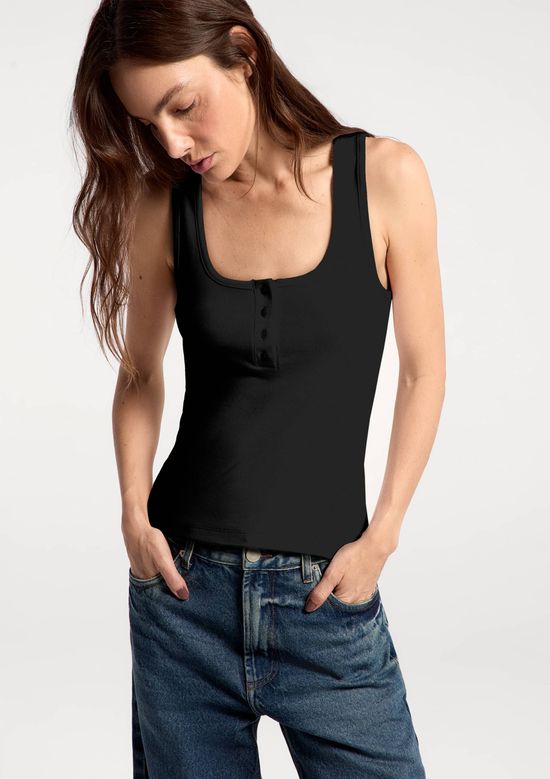 Foto do produto: Regata Feminina Canelada Com Botões - Preto