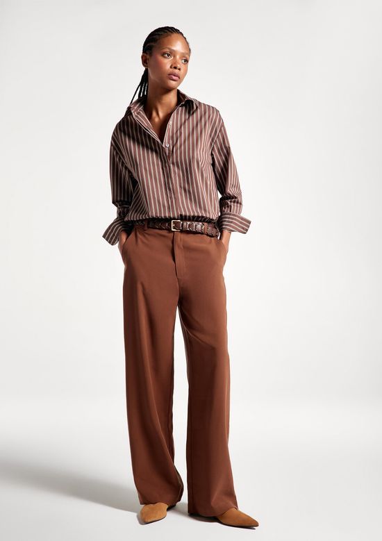 Foto do produto: Camisa Feminina Manga Longa Em Tricoline - Marrom