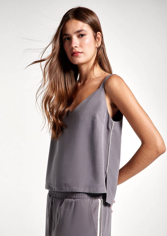 Foto do produto: Regata Feminina Decote V Em Peach Touch - Cinza