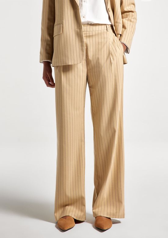 Foto do produto: Calça Feminina Reta Risca de Giz - Bege