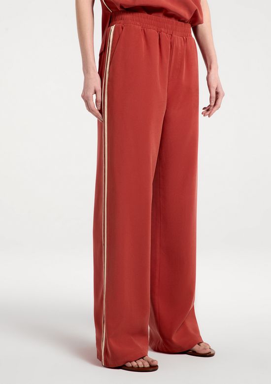 Foto do produto: Calça Feminina Peach Touch Cintura Média - Vermelho