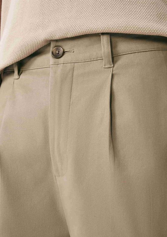 Foto do produto: Calça Masculina Reta Em Sarja - Marrom