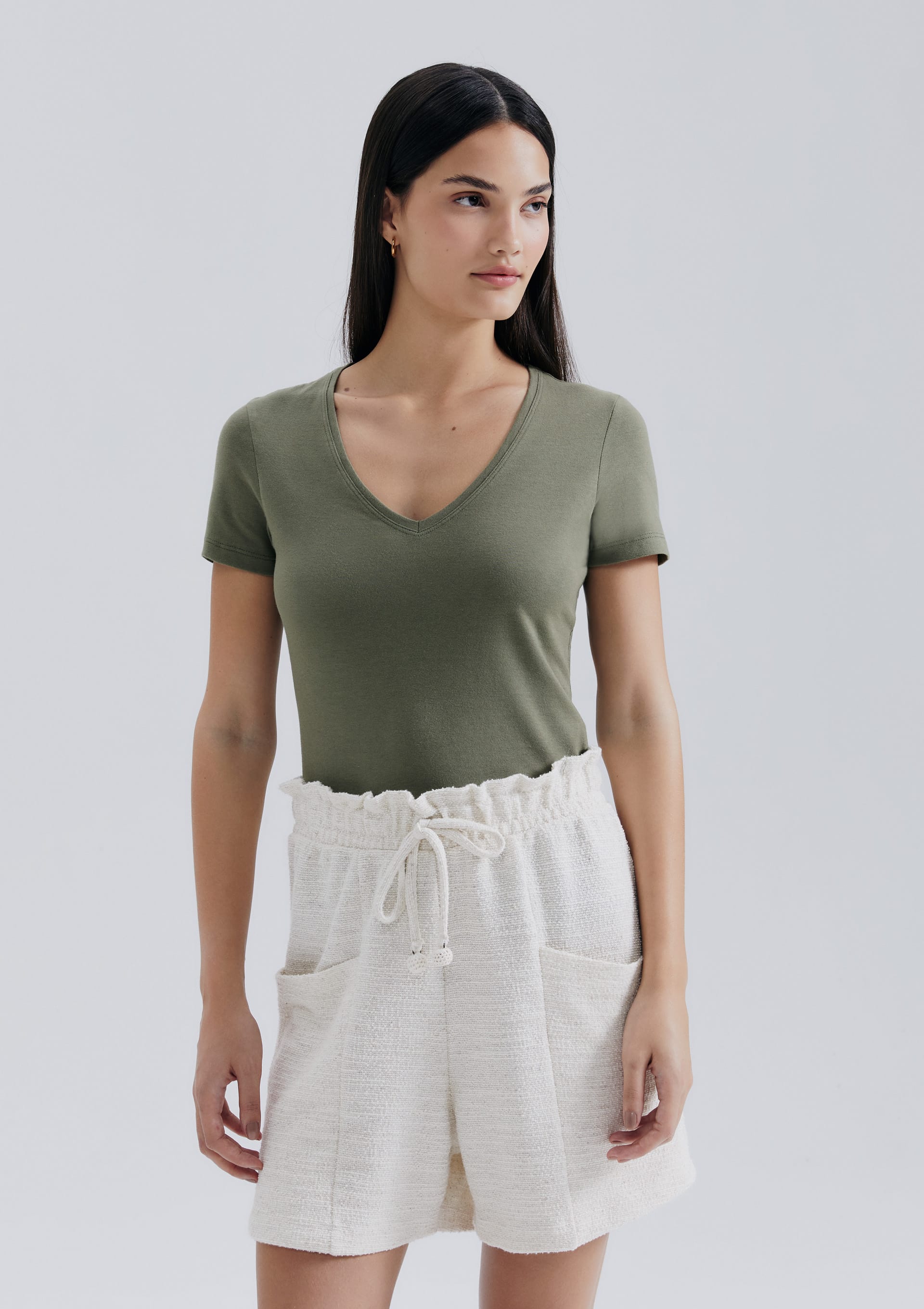 Blusa Básica Feminina Decote V Com Elastano - Verde