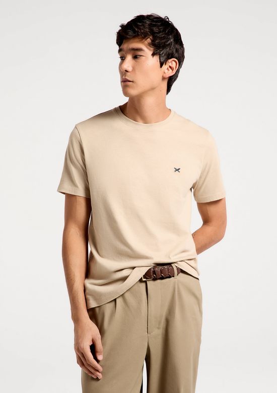 Foto do produto: Camiseta Básica Masculina World Com Bordado - Bege
