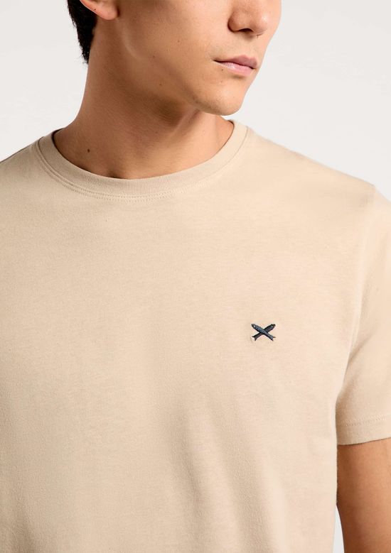 Foto do produto: Camiseta Básica Masculina World Com Bordado - Bege