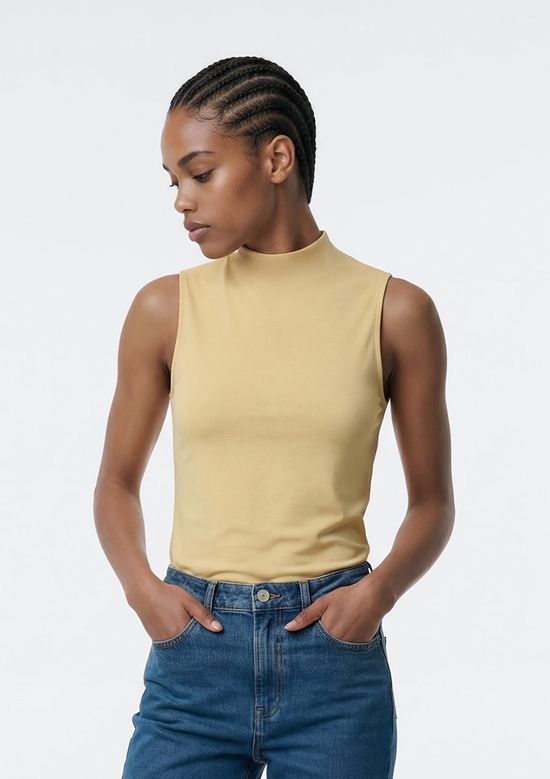 Foto do produto: Regata Feminina Gola Alta Em Interlock - Amarelo