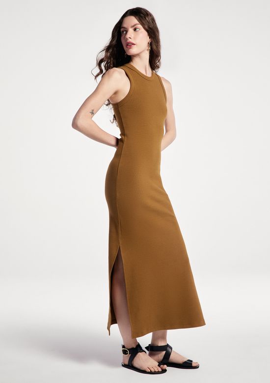 Foto do produto: Vestido Midi Em Ribana Canelada Com Fenda - Bege