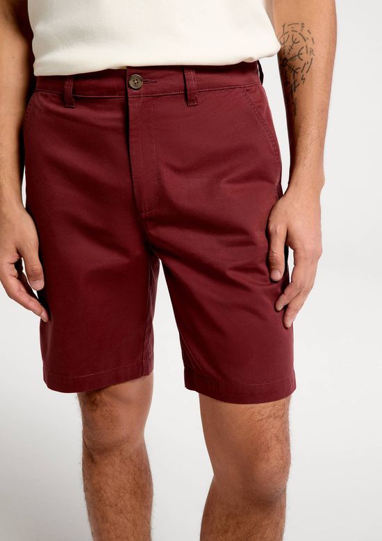 Foto do produto: Bermuda Básica Masculina Chino Reta Em Sarja - Vinho