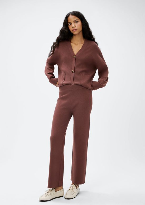 Foto do produto: Calça Feminina Reta Cintura Alta Em Tricô - Vinho