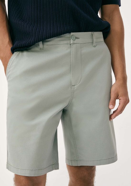 Foto do produto: Bermuda Masculina Chino Em Sarja Peletizada - Azul