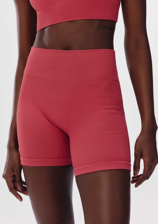 Foto do produto: Bermuda Esportiva Feminina Biker Sem Costura - Vermelho