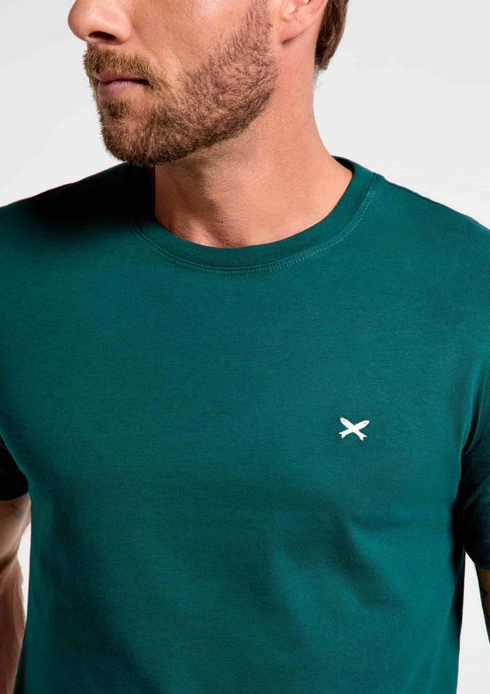 Foto do produto: Camiseta Básica Masculina World Com Bordado - Verde