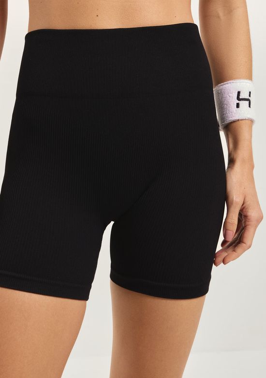 Foto do produto: Bermuda Esportiva Feminina Biker Sem Costura - Preto