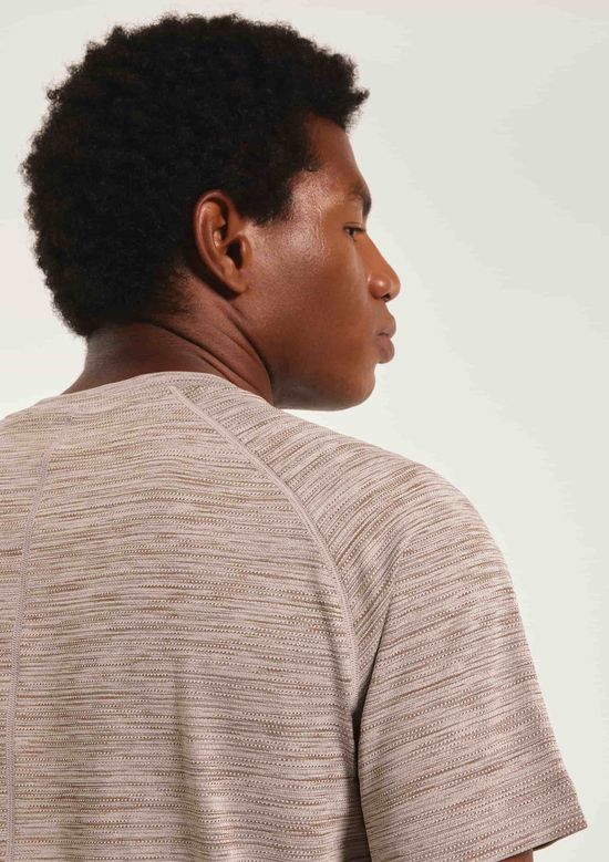 Foto do produto: Camiseta Esportiva Masculina Moove Secagem Rápida - Cinza