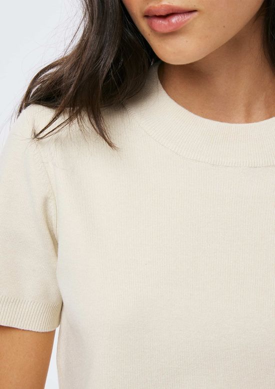 Foto do produto: Blusa Feminina Manga Curta Em Tricô - Off white