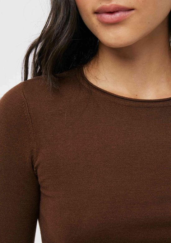 Foto do produto: Blusa Feminina Manga Longa Slim Em Tricô Leve - Marrom