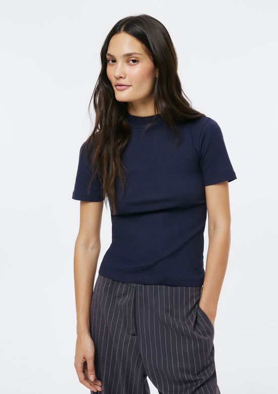 Foto do produto: Blusa Feminina Gola Alta Em Ribana Canelada - Azul