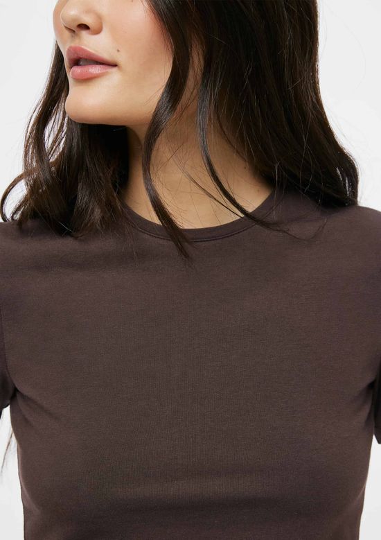 Foto do produto: Camiseta Feminina Manga Curta Em Malha - Marrom