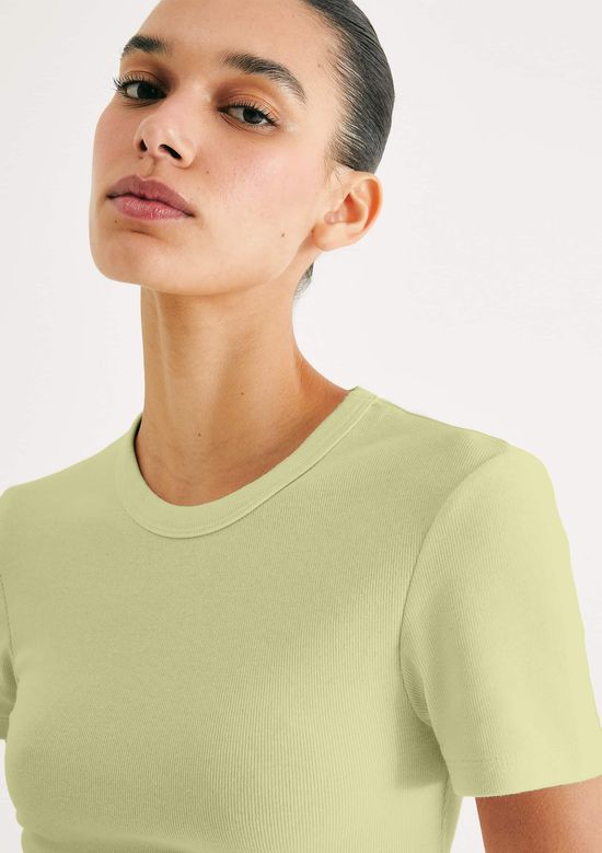 Foto do produto: Blusa Feminina Manga Curta Slim Em Ribana - Verde