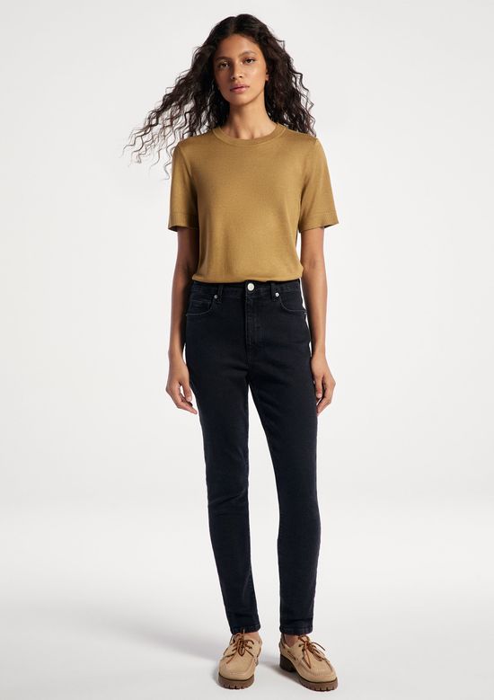 Foto do produto: Blusa Feminina Manga Curta Em Tricô Leve - Marrom