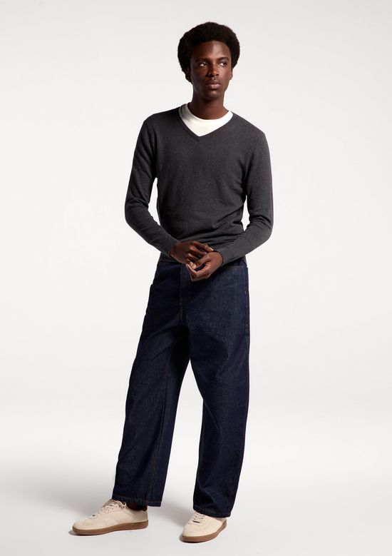 Foto do produto: Suéter Básico Masculino Regular Gola V - Cinza