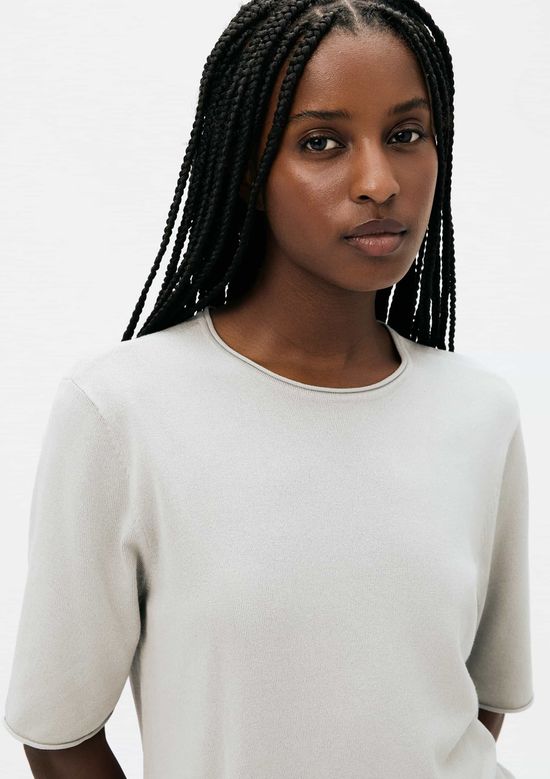 Foto do produto: Blusa Feminina Manga Curta Em Tricô Leve - Cinza