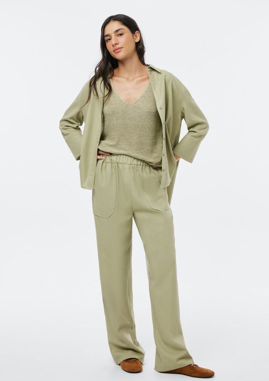 Foto do produto: Calça Feminina Reta Em Viscolinho - Verde