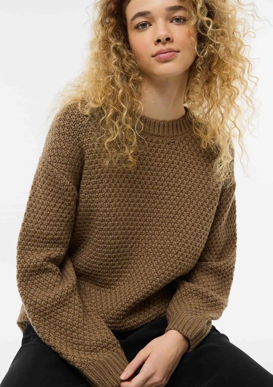 Foto do produto: Blusão Feminino Em Tricô Texturizado - Marrom