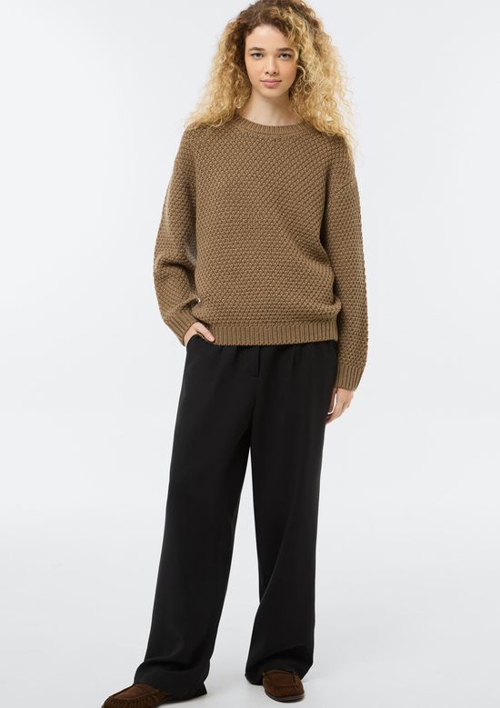 Foto do produto: Blusão Feminino Em Tricô Texturizado - Marrom